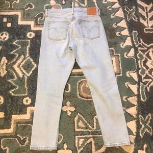 LEVIS 501 distressed light wash size 31